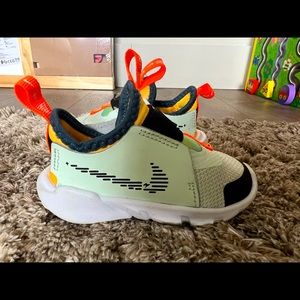 Nike Flex Runner 2 Toddler 5c